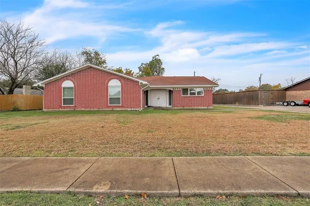$3,500 | 3226 Barnes Bridge Road, Dallas, TX 75228