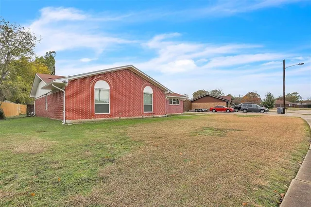 $3,500 | 3226 Barnes Bridge Road, Dallas, TX 75228