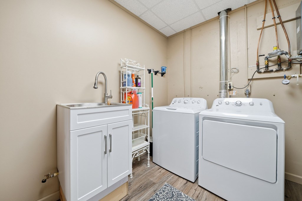 478 Cohutta Mountain Road Blue Ridge, GA 30513 - Photo 23 of 47 a utility room with dryer and washer