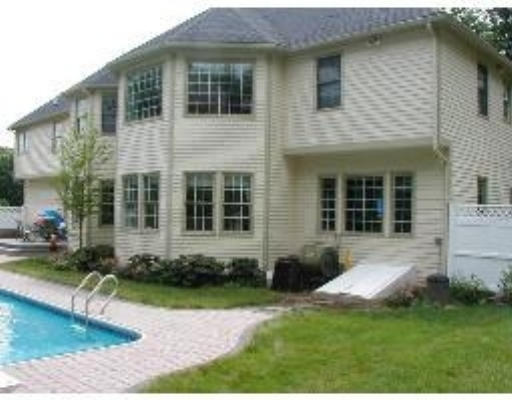 31 High Ridge Circle Franklin, MA 02038 - Photo 3 of 15 Gallery Image 3