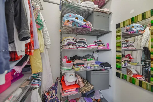 $4,300 | 4735 Eucalyptus Drive, Hollywood, FL 33021