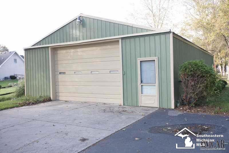 10315 Secor Road Temperance, MI 48182 - Photo 22 of 25