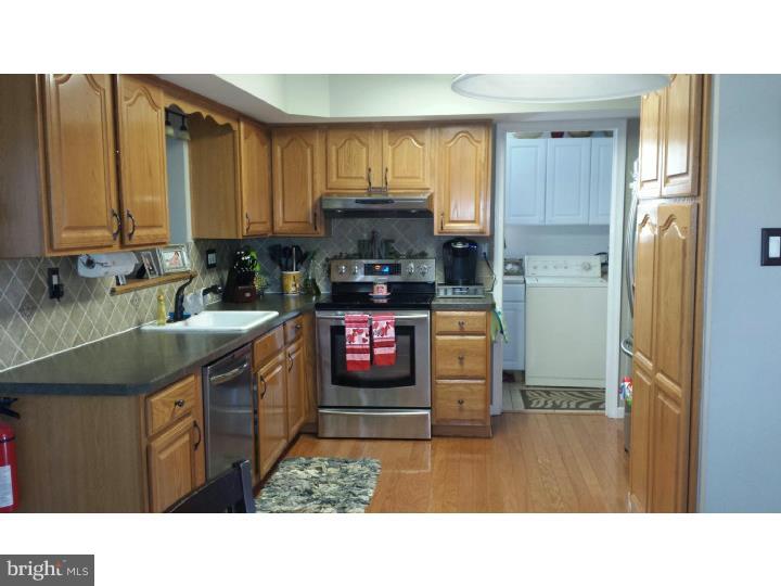 972 North Beecham Road Williamstown, NJ 08094 - Photo 7 of 22 Kitchen
