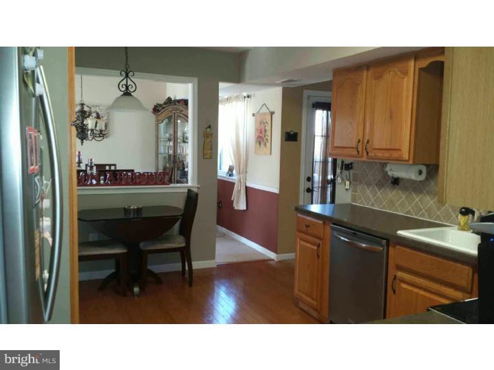 972 North Beecham Road Williamstown, NJ 08094 - Photo 8 of 22 Kitchen