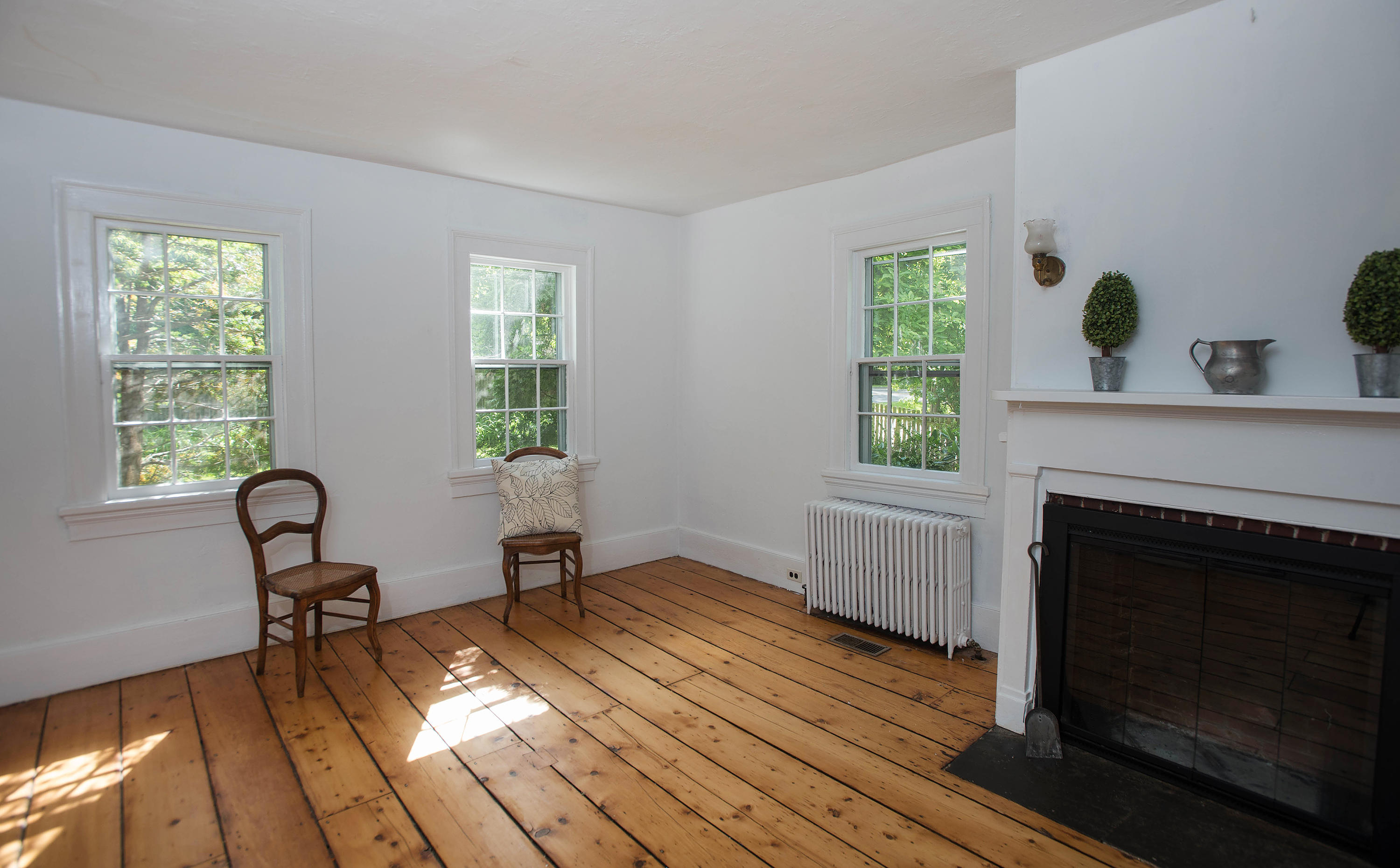 2884 Long Ridge Road Stamford, CT 06903 - Photo 9 of 20 a living room with furniture and a fireplace