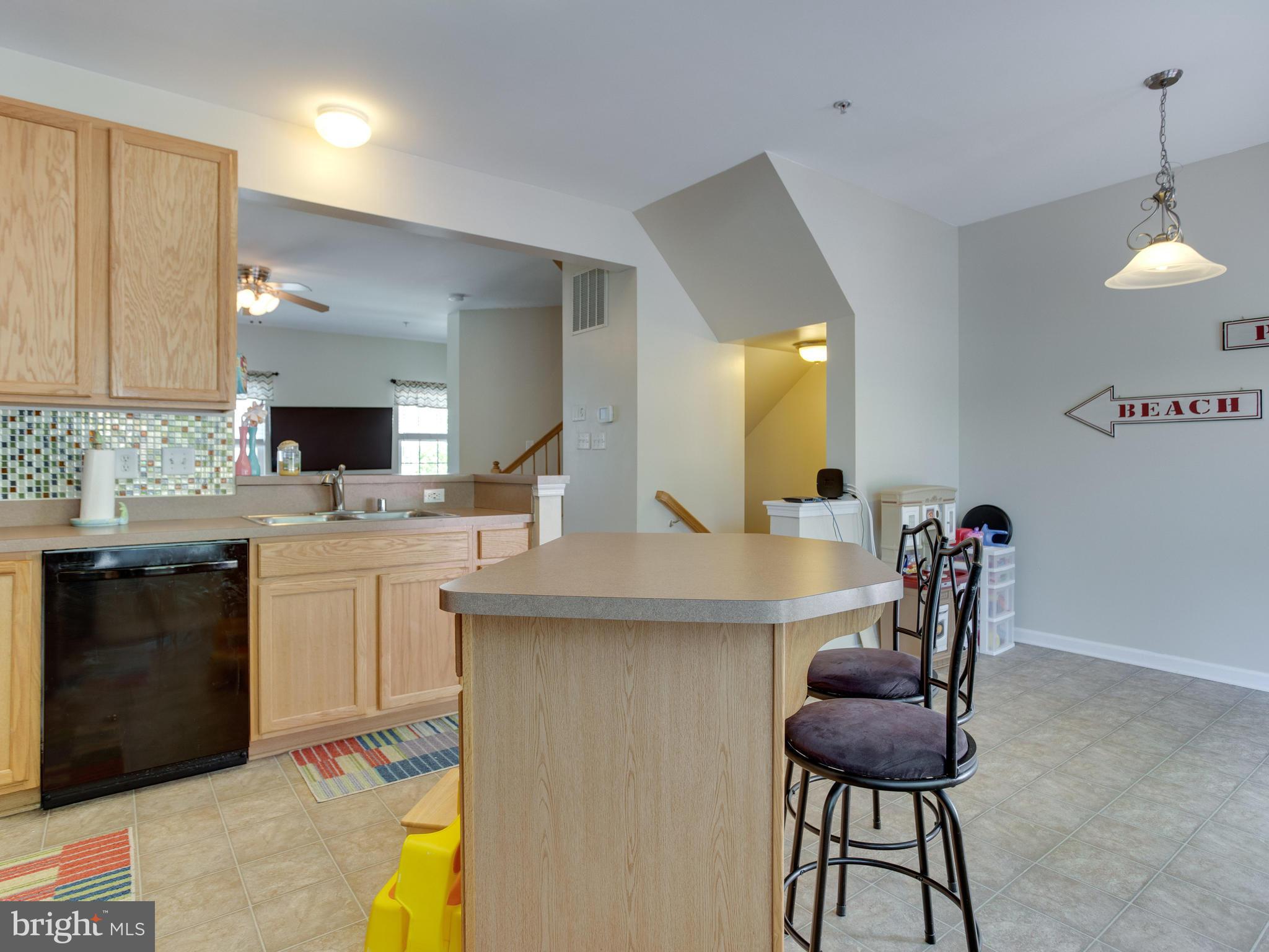 8022 Forest Ridge Drive, Unit 4 Chesapeake Beach, MD 20732 - Photo 4 of 32 Kitchen