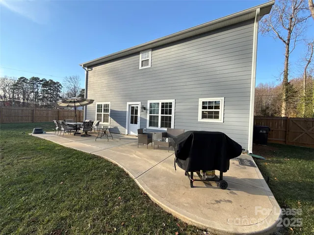 a house view with a garden space