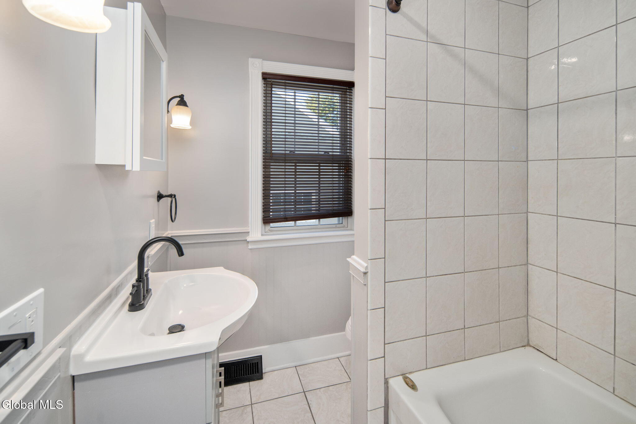 27 Plank Road Brunswick, NY 12182 - Photo 17 of 42 25-27PlankRd_25