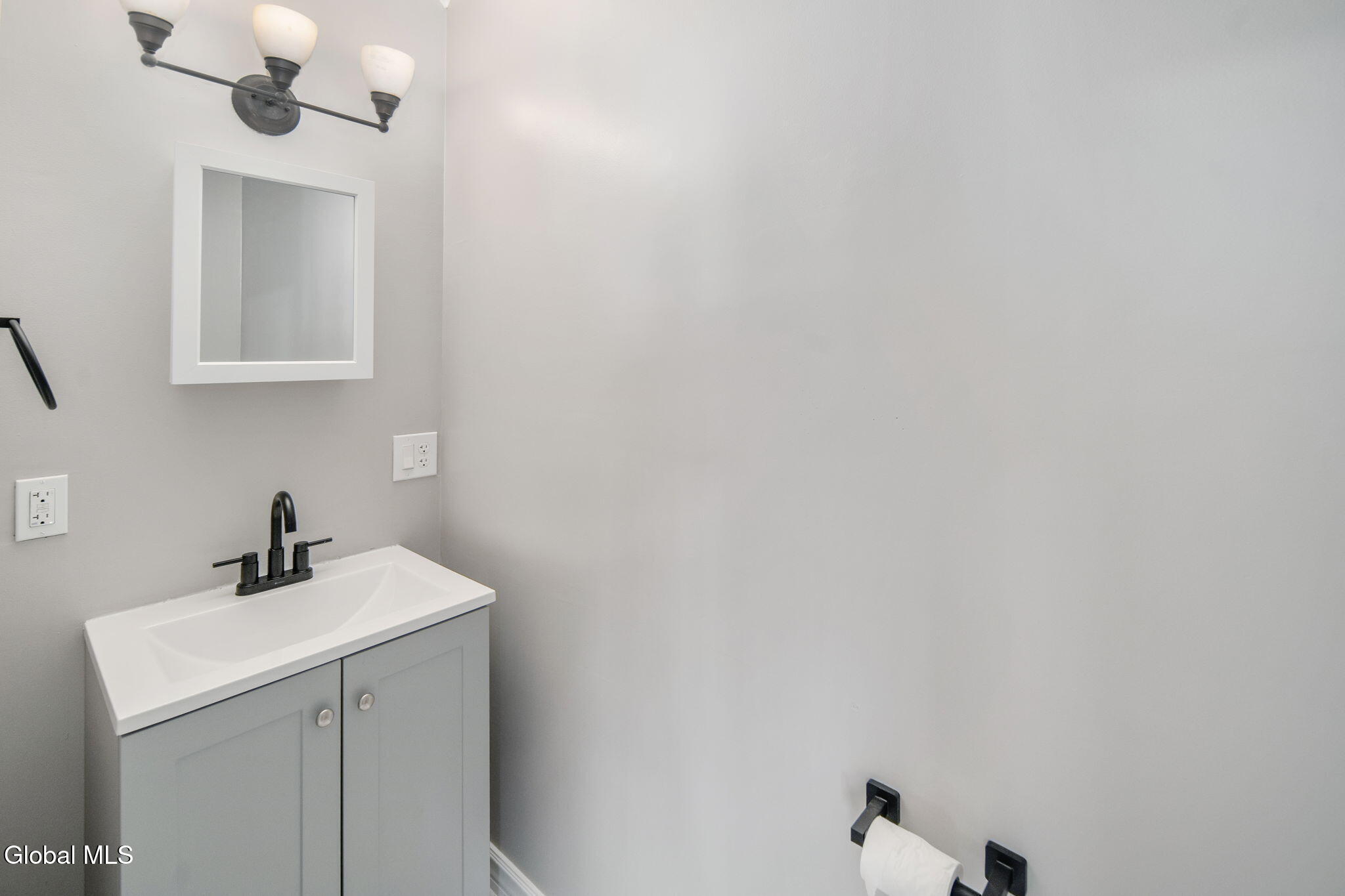 27 Plank Road Brunswick, NY 12182 - Photo 18 of 42 20-27PlankRd_20