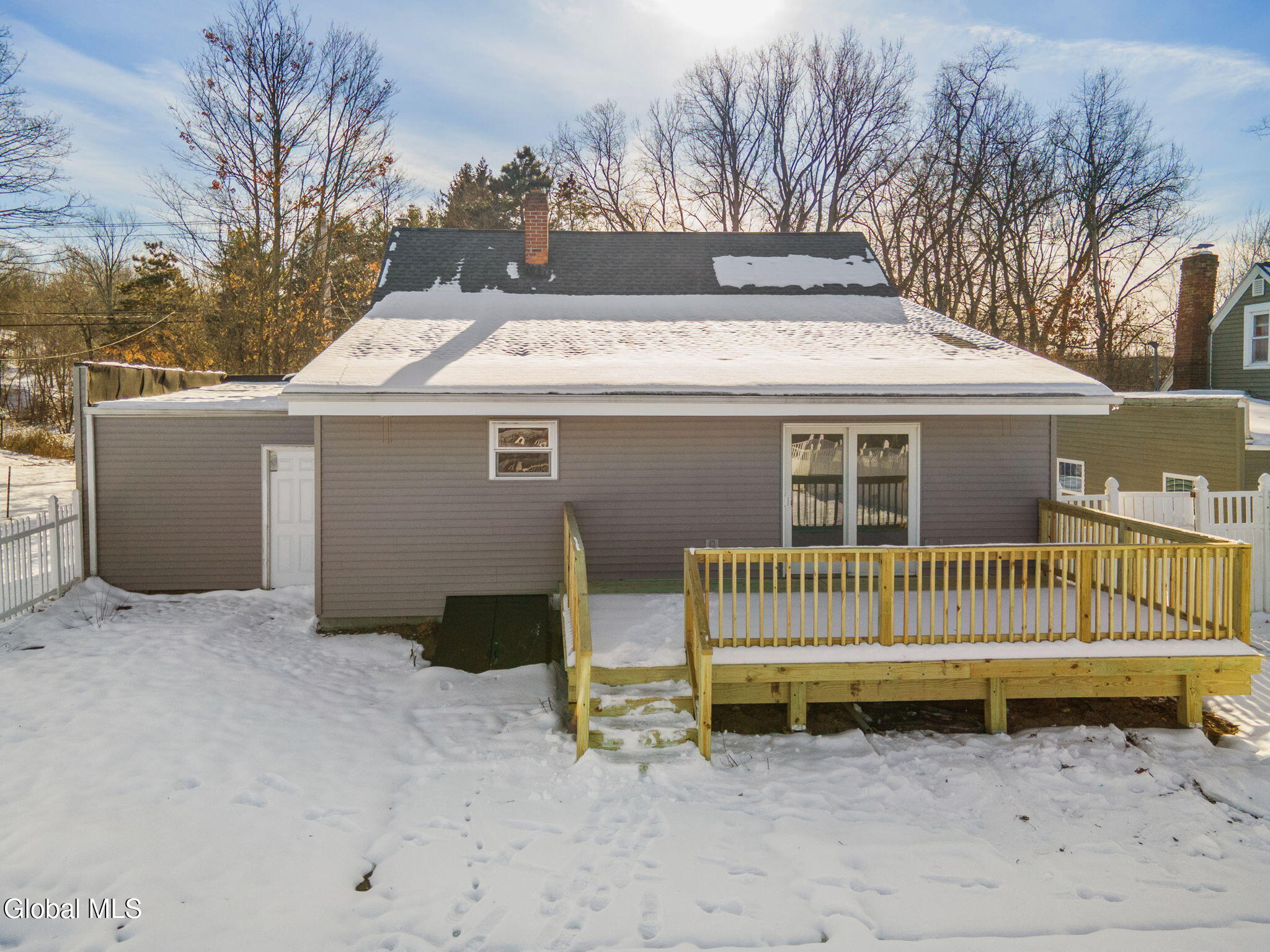 27 Plank Road Brunswick, NY 12182 - Photo 3 of 42 39-27PlankRd_39