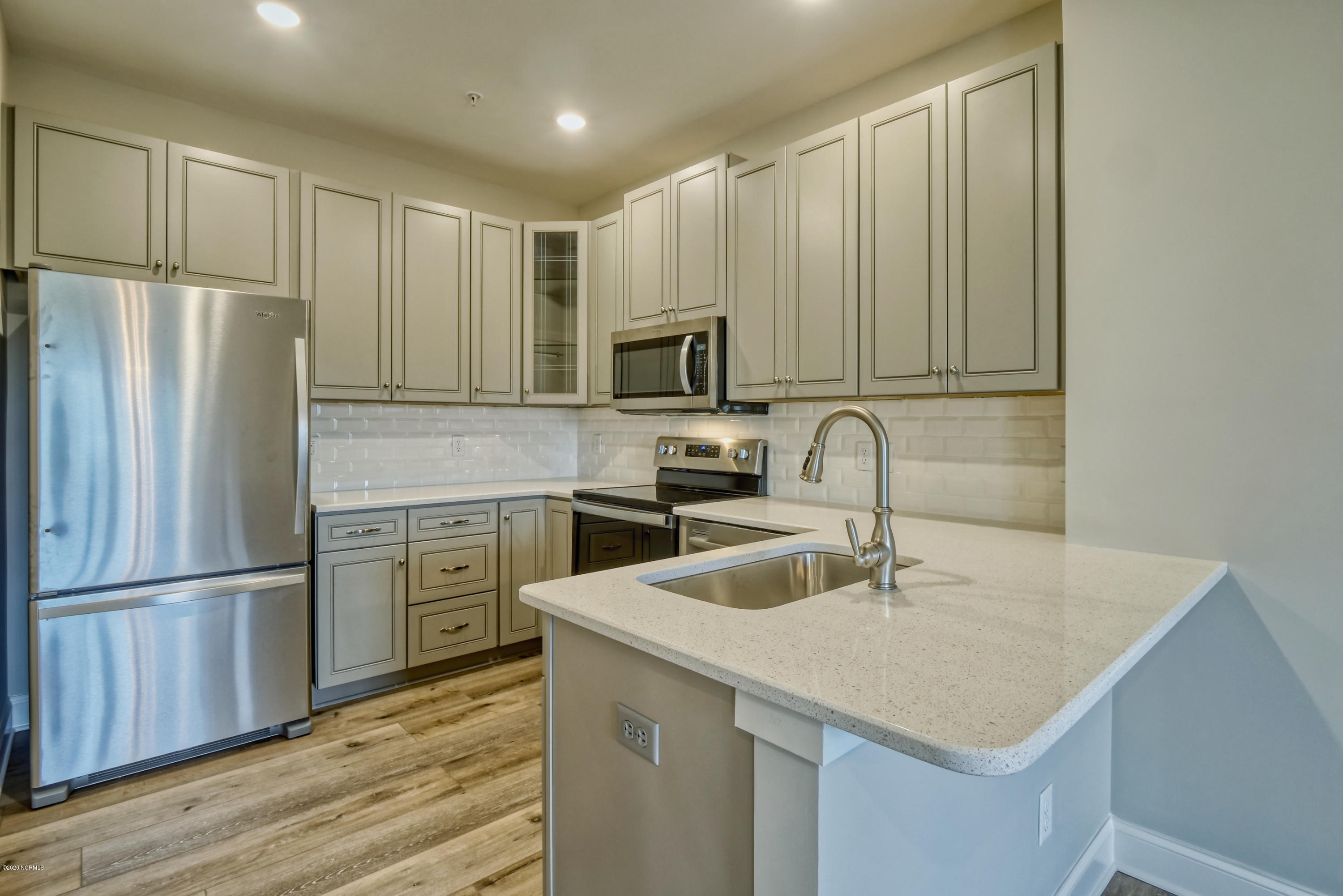 4201 River Road, Unit 202 Wilmington, NC 28412 - Photo 23 of 25 P4600723