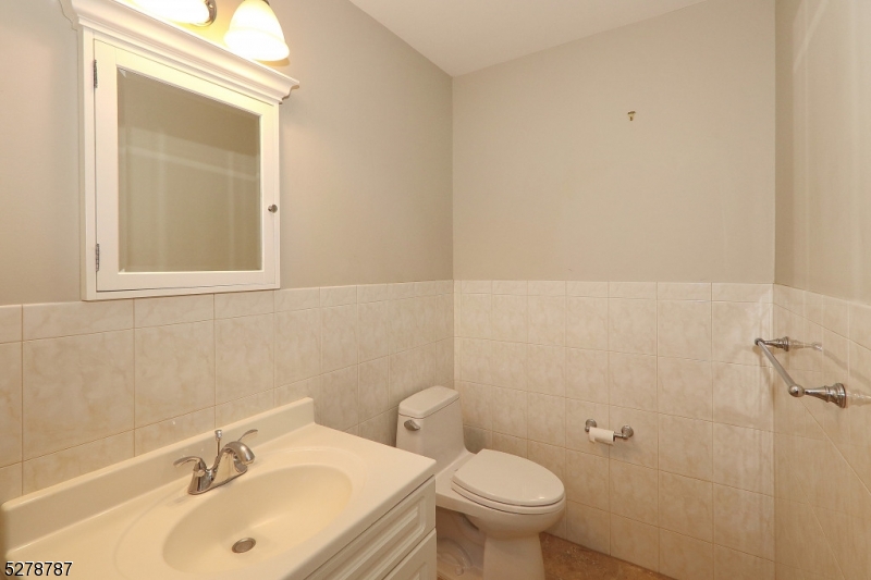 64 Park Avenue Summit, NJ 07901 - Photo 17 of 24
