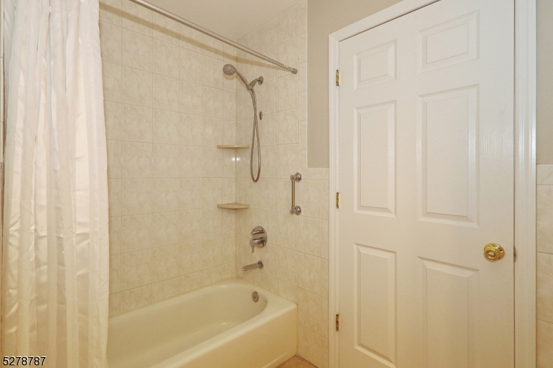64 Park Avenue Summit, NJ 07901 - Photo 18 of 24
