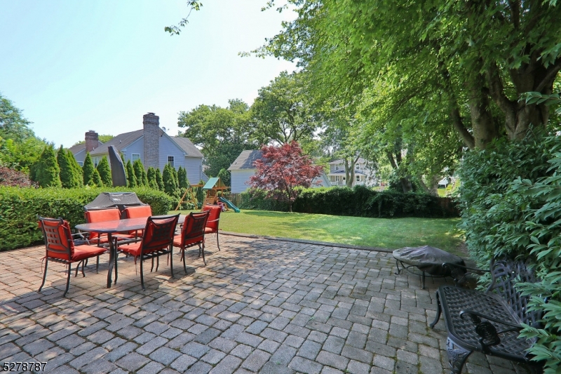64 Park Avenue Summit, NJ 07901 - Photo 21 of 24
