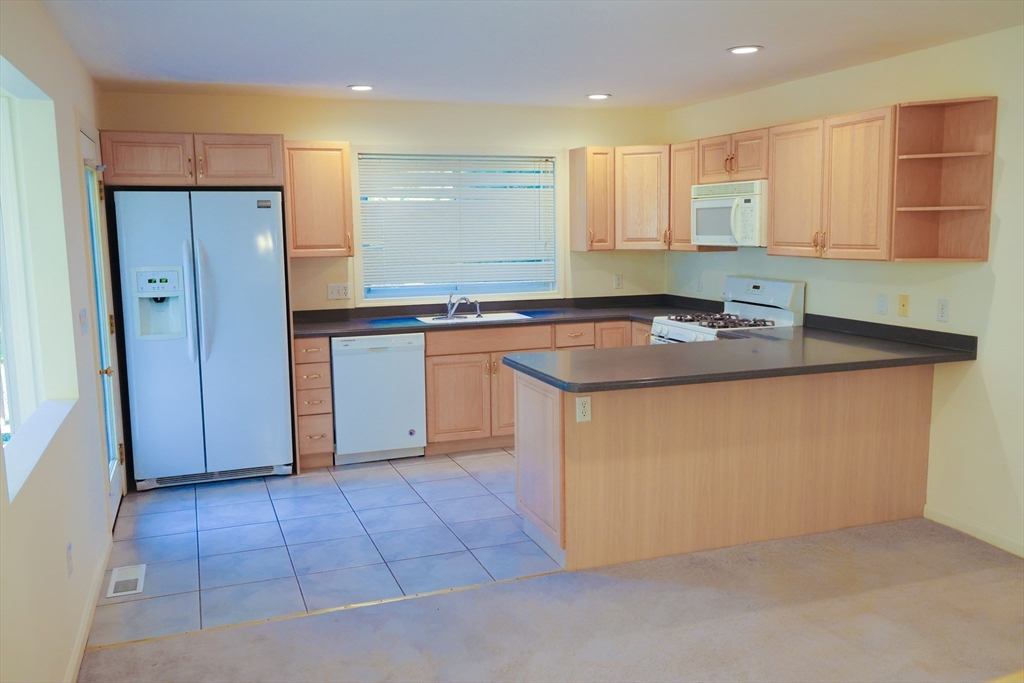 145 Captain Eames Circle, Unit 145 Ashland, MA 01721 - Photo 7 of 33