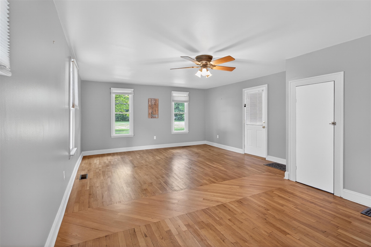 709 Detroit Street Jackson, MI 49201 - Photo 28 of 38