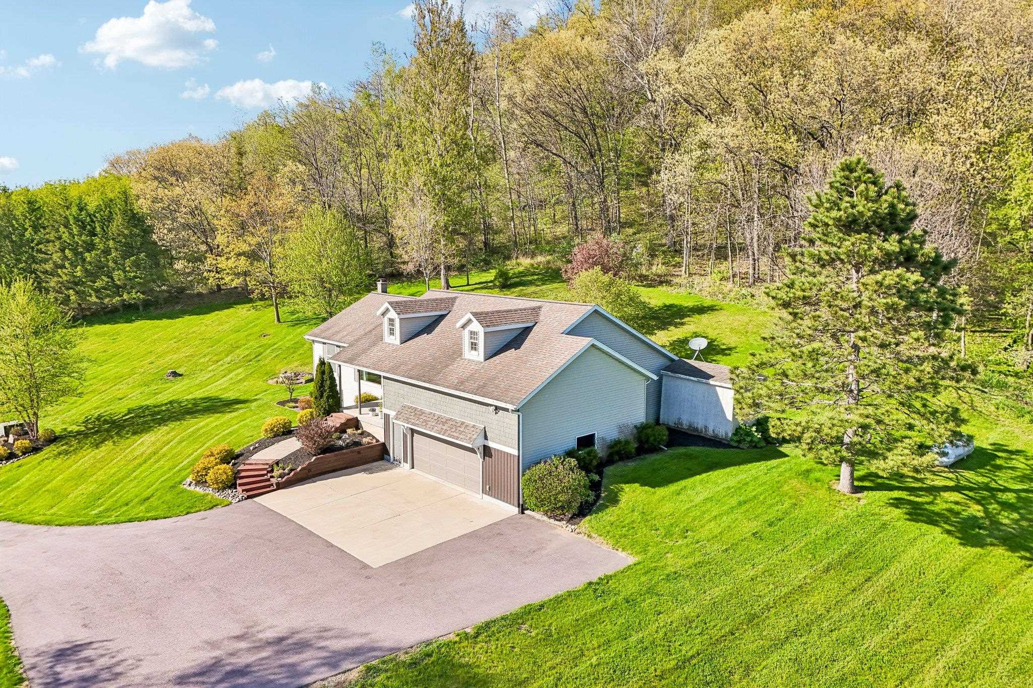 S11610 Hazelnut Road Spring Green, WI 53588 - Photo 2 of 59