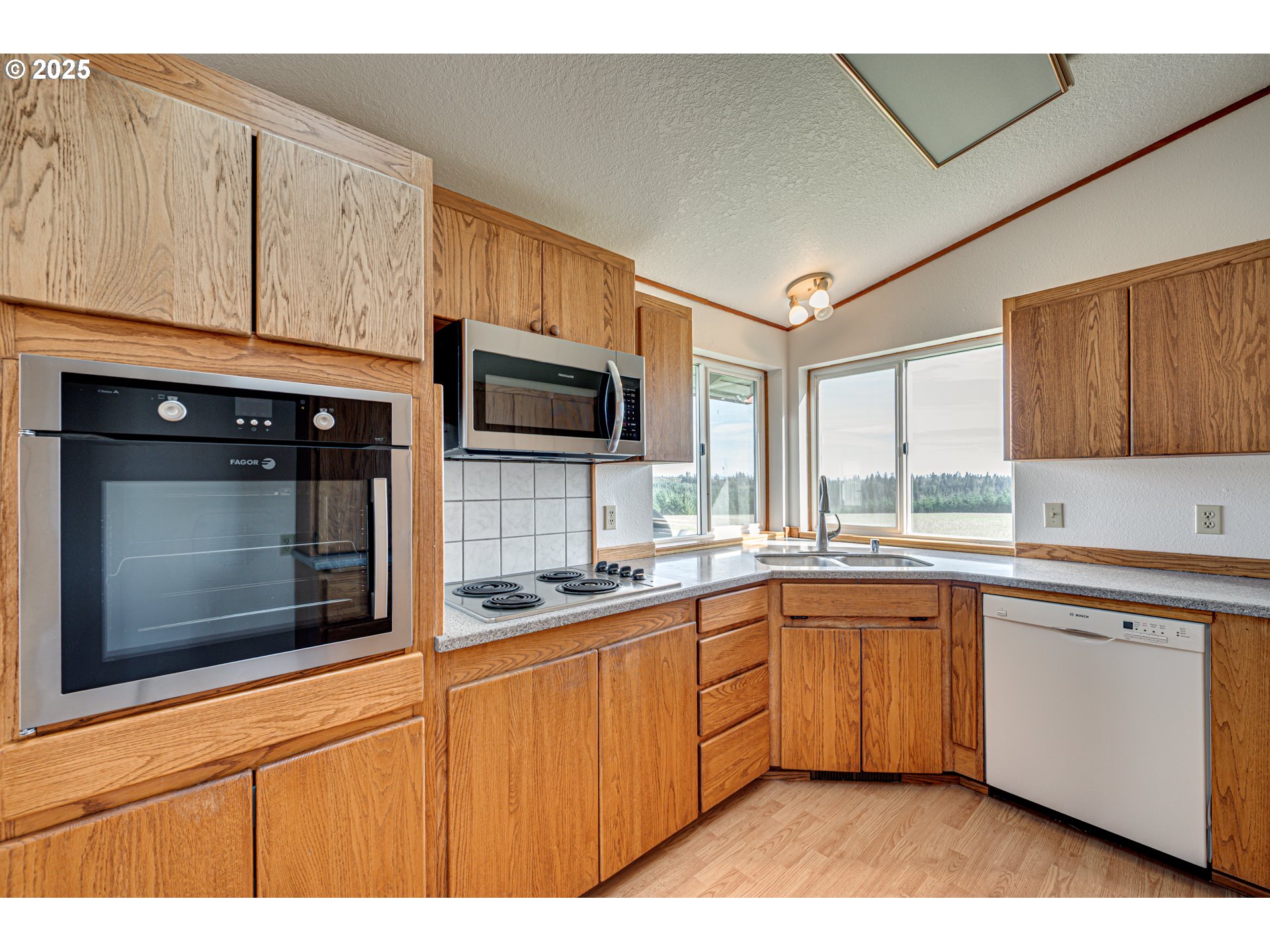 35701 Northeast Schultz Road La Center, WA 98629 - Photo 19 of 47 Gallery Image 19
