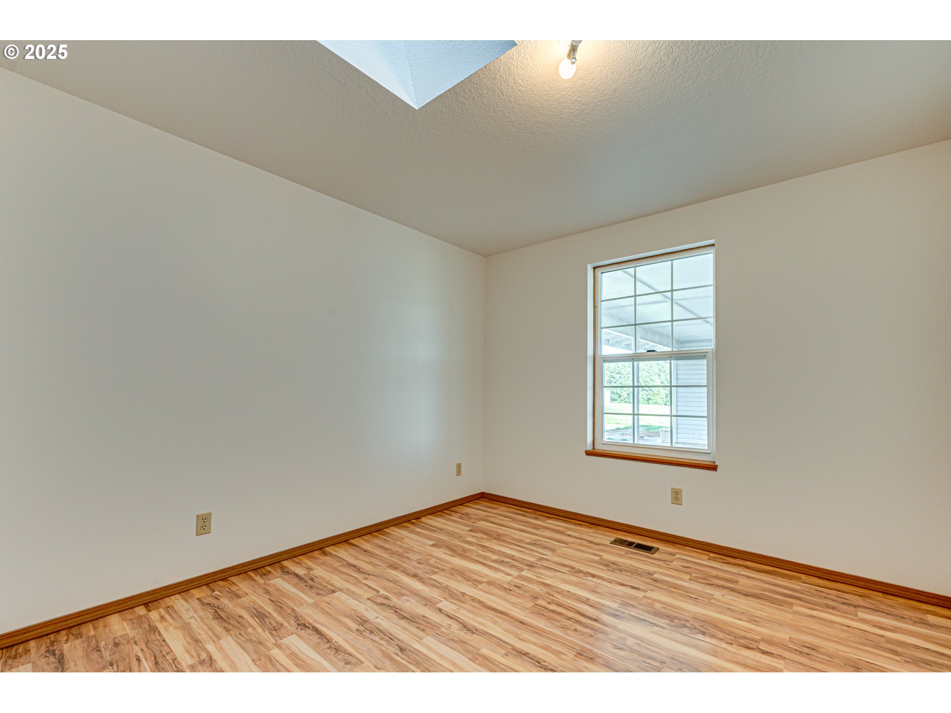 35701 Northeast Schultz Road La Center, WA 98629 - Photo 27 of 47 Bedroom
