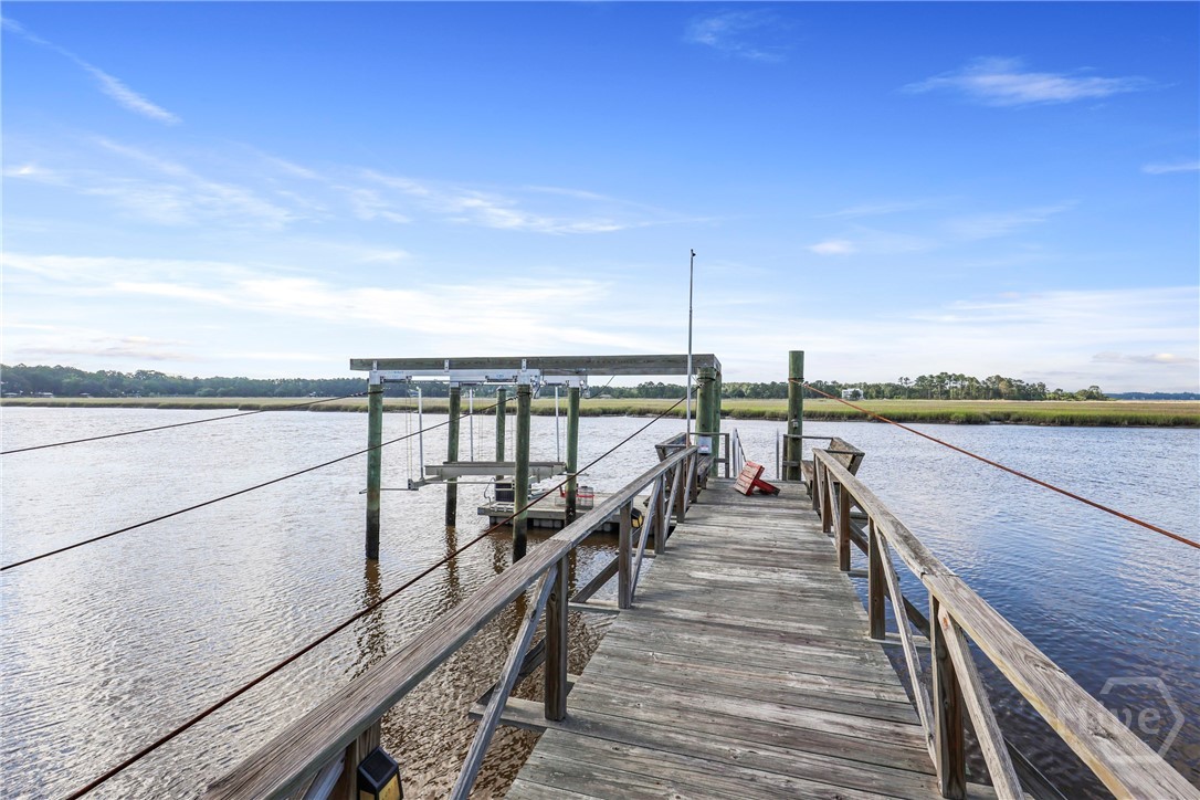 189 East 1st Street Midway, GA 31320 - Photo 5 of 50