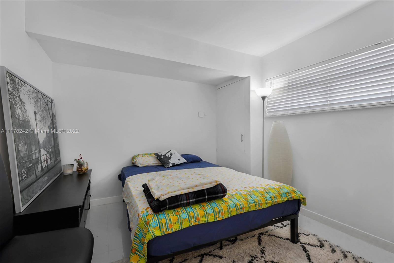 1331 Lincoln Road, Unit 802 Miami Beach, FL 33139 - Photo 12 of 26 Gallery Image 12