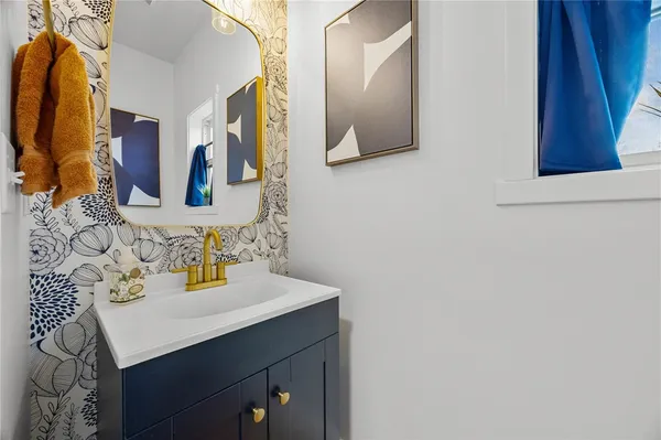 $385,000 | 11 Berry Grove Lane, Clarkson, NY 14420