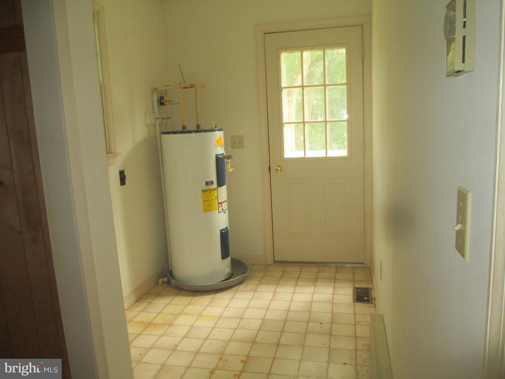 30327 Kates Point Road Trappe, MD 21673 - Photo 12 of 14 laundry/mudroom