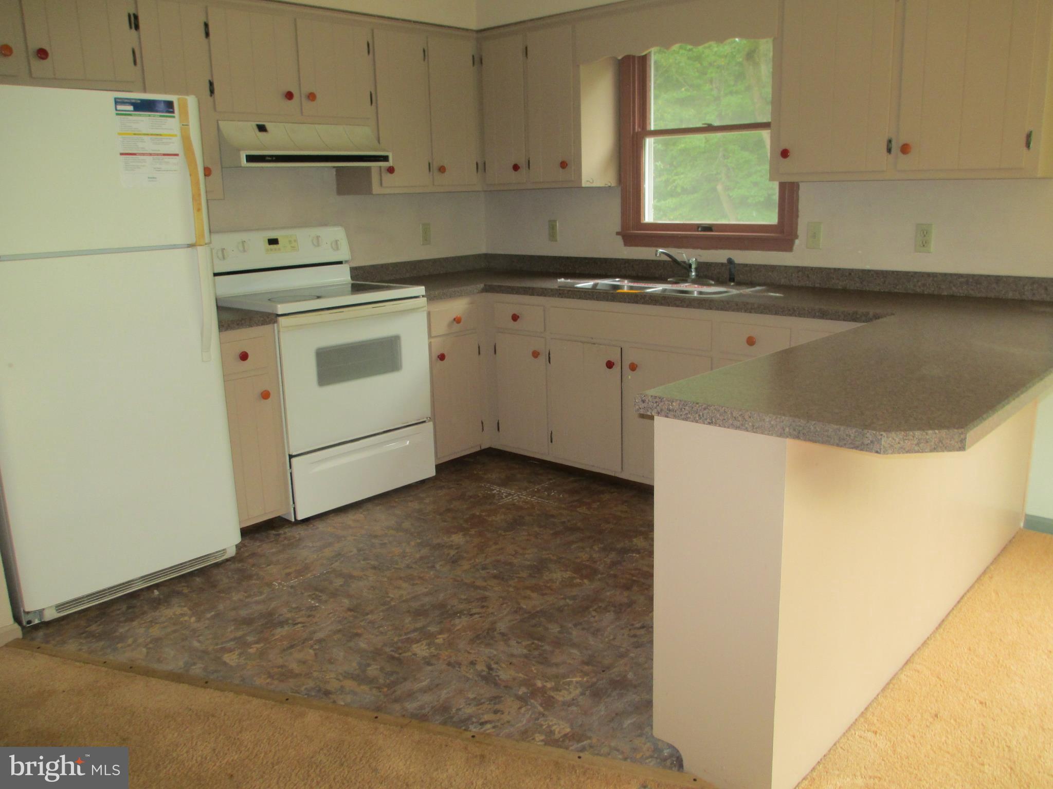 30327 Kates Point Road Trappe, MD 21673 - Photo 4 of 14 kitchen