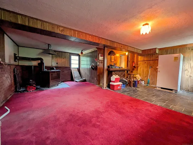 a view of a livingroom with furniture and furniture