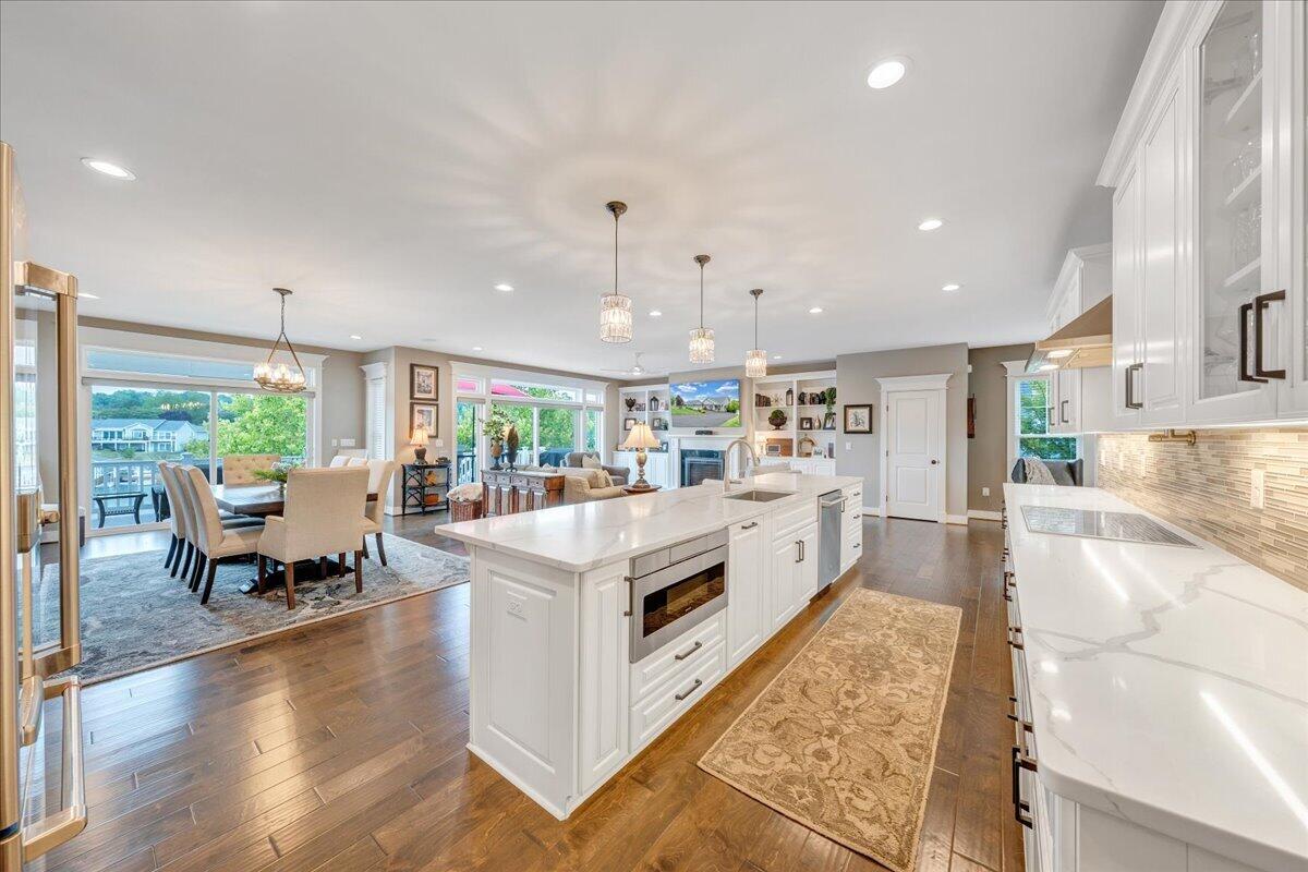 290 Sunset Pointe Drive Moneta, VA 24121 - Photo 13 of 68 020-MIB02621