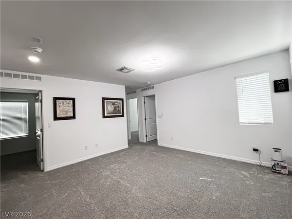 $2,700 | 5724 Avondale Rise Way, Las Vegas, NV 89141