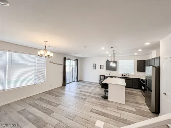 $2,700 | 5724 Avondale Rise Way, Las Vegas, NV 89141