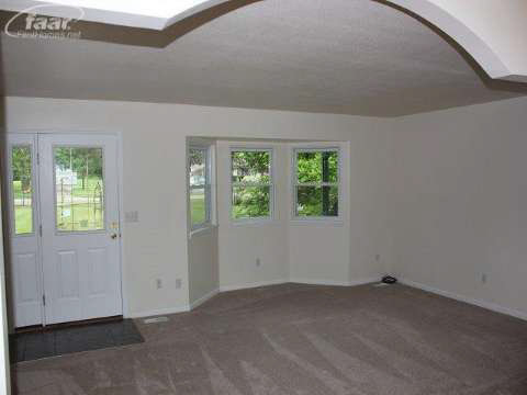 4333 North Webster Road Flushing, MI 48433 - Photo 8 of 30 20404878-7.JPG