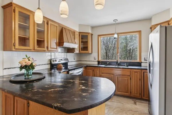 $615,000 | 63 Youngs Lane, Phippsburg, ME 04562