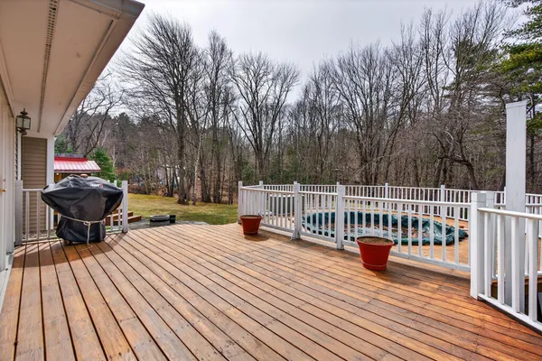 $615,000 | 63 Youngs Lane, Phippsburg, ME 04562