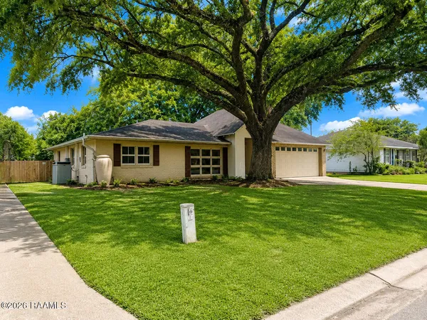 $381,900 | 200 S Mall, Lafayette, LA 70503