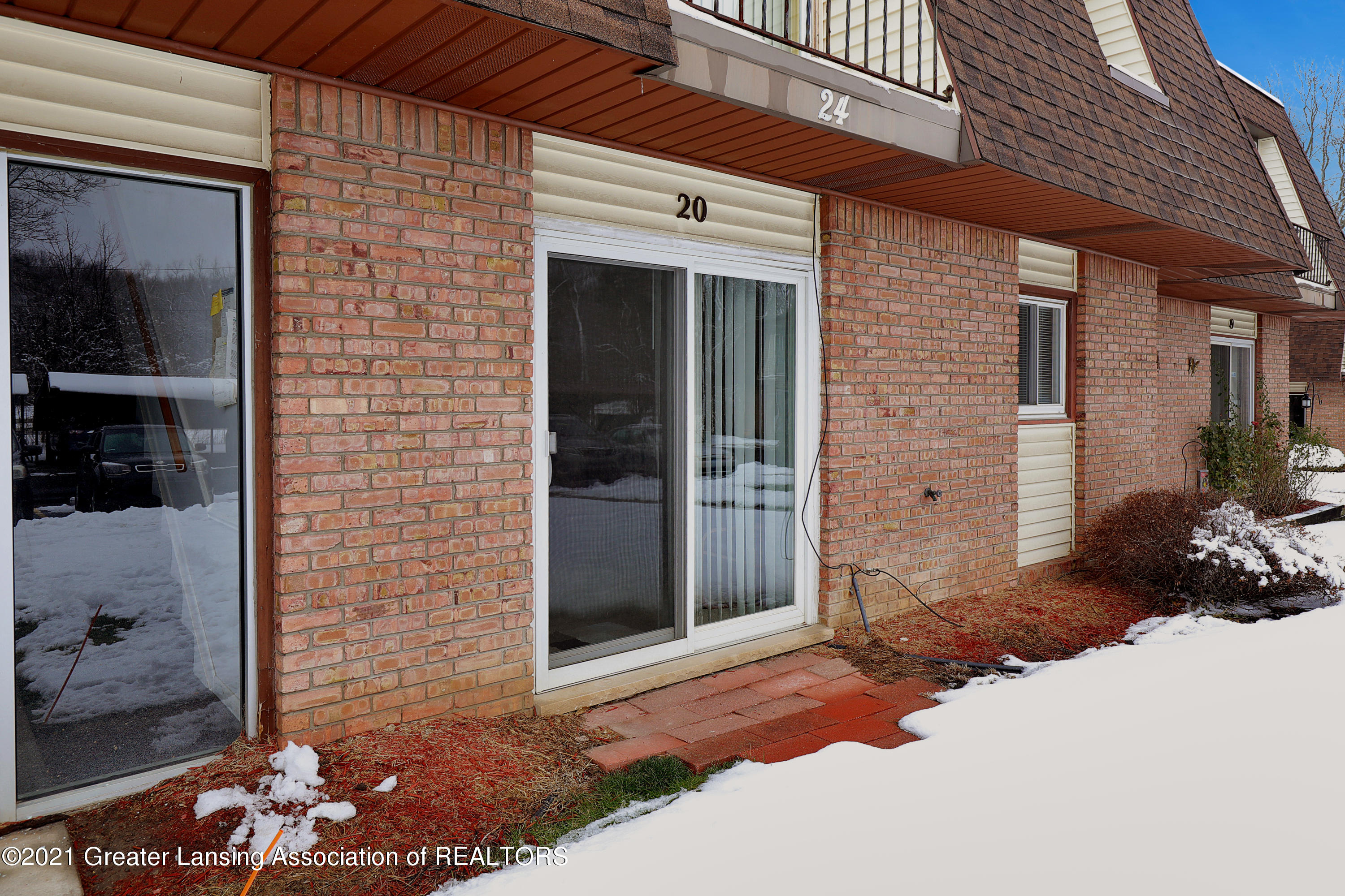 4809 Gull Road, Unit 20 Lansing, MI 48917 - Photo 2 of 20 9I3A3204