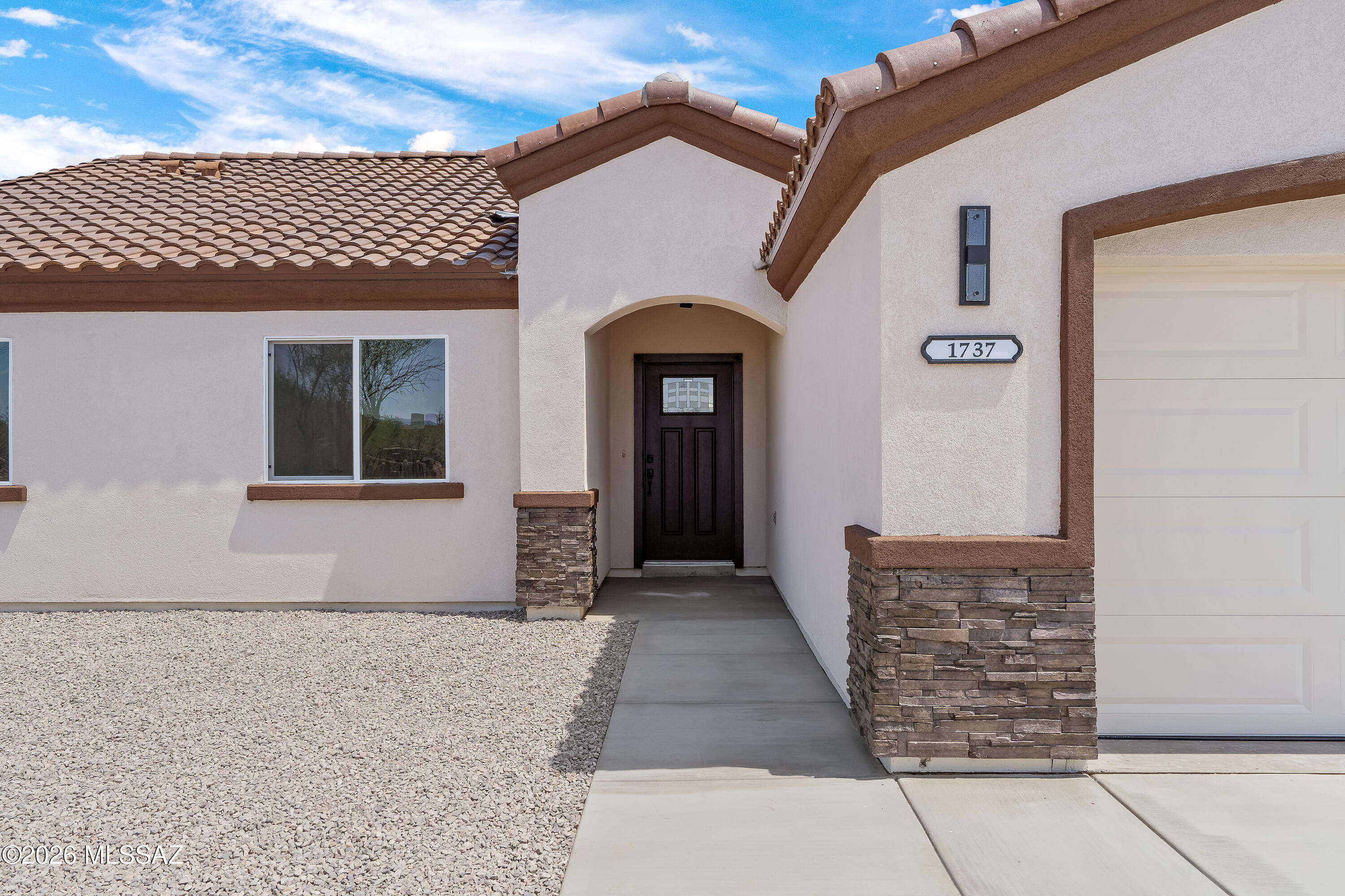 1737 Circulo Agua Blanca Rio Rico, AZ 85648 - Photo 5 of 49