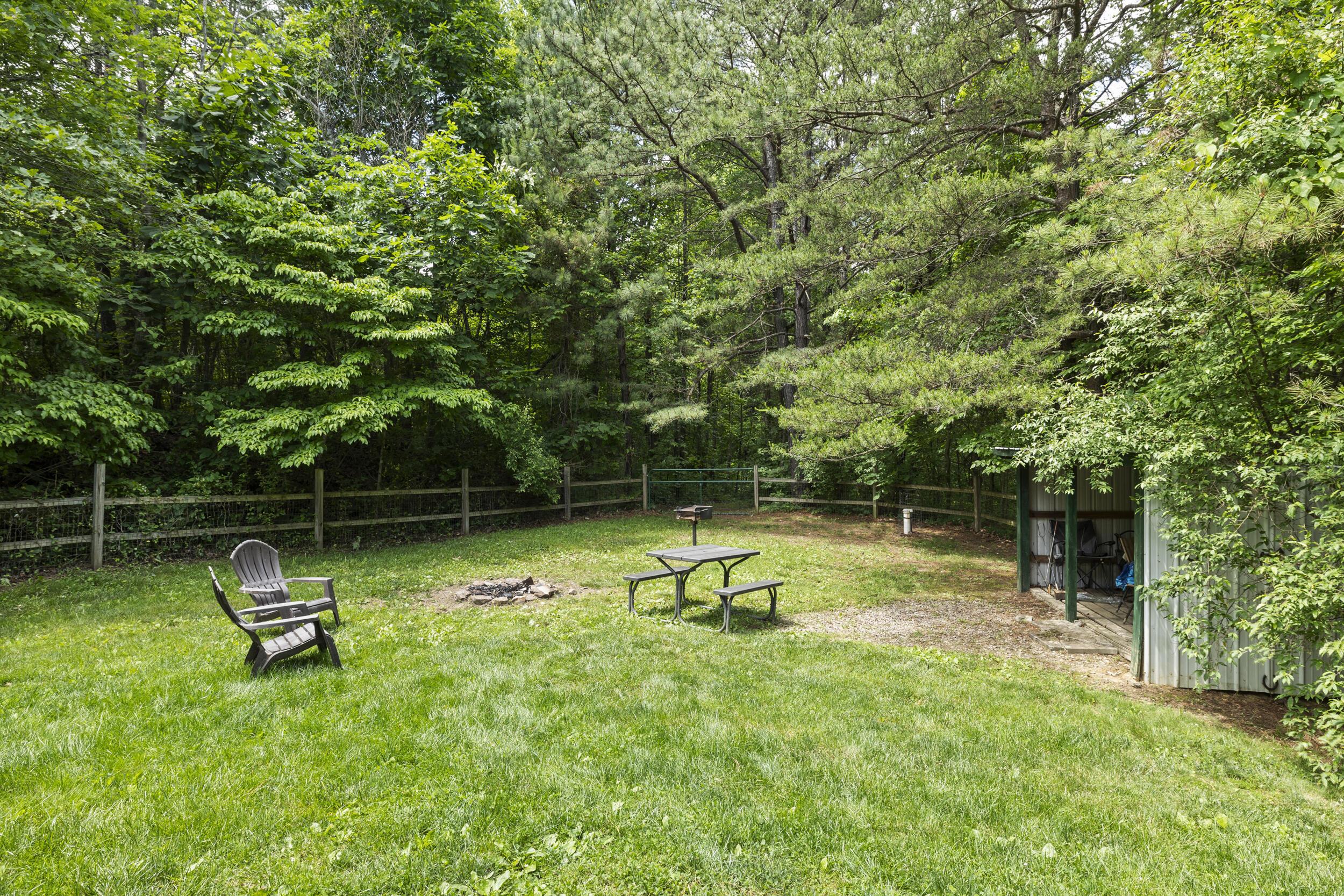 31434 Fairview Ridge Road Logan, OH 43138 - Photo 32 of 40 31_fenced back yard 01