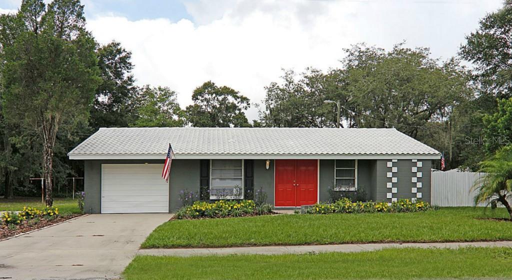 801 Whitehurst Road Plant City, FL 33563 - Photo 1 of 1 Front View