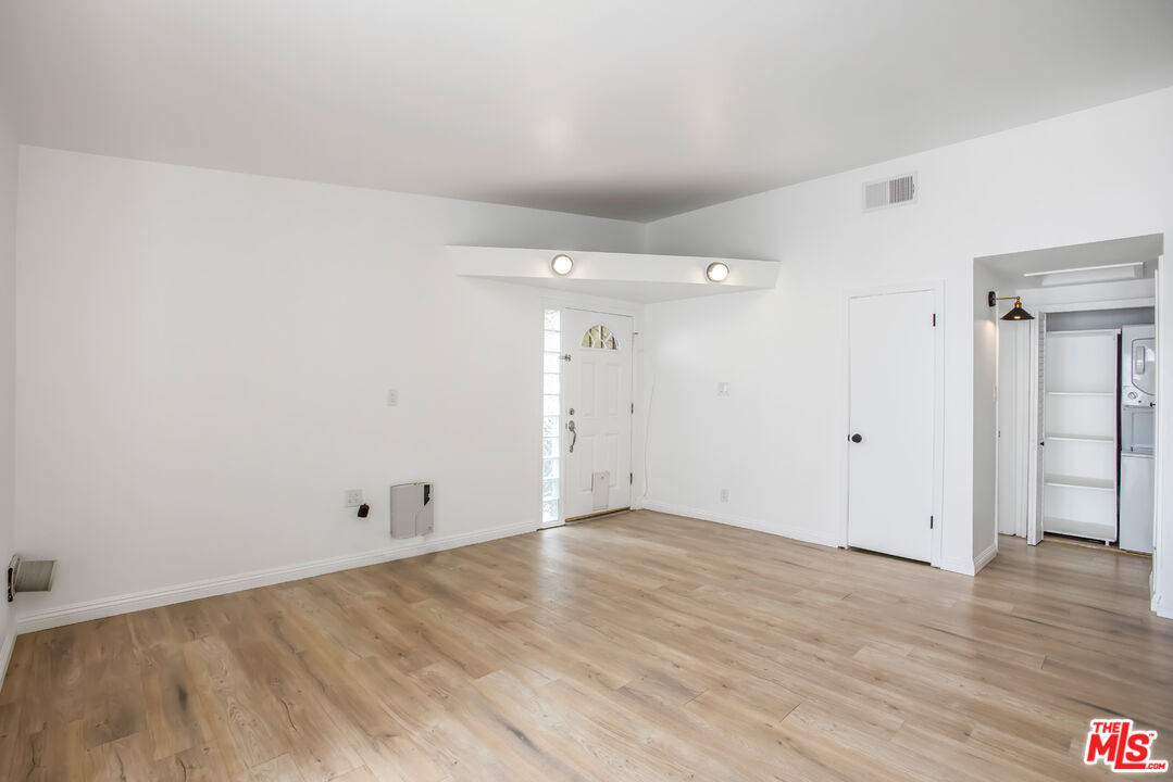 20644 Pacific Coast Highway Malibu, CA 90265 - Photo 14 of 32 a view of an empty room