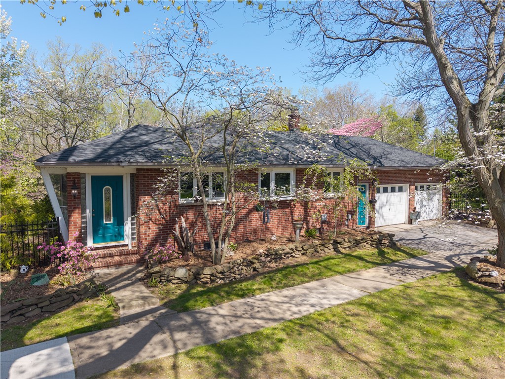 115 Coburg Street Rochester, NY 14612 - Photo 1 of 49 Welcome!