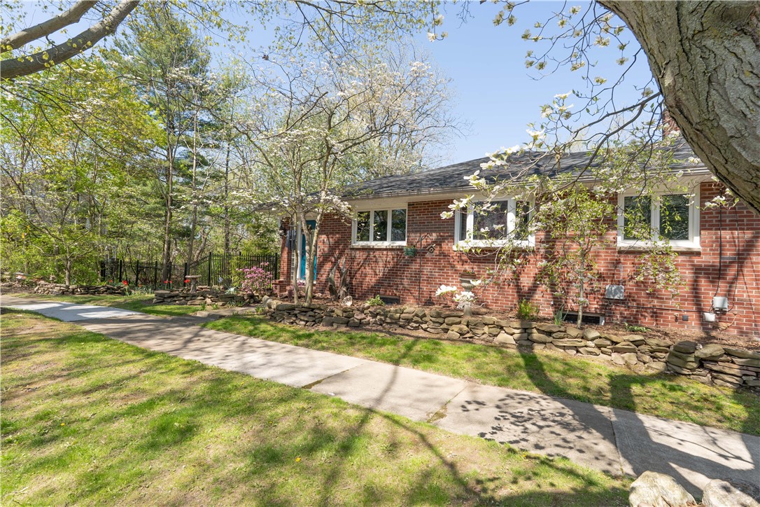 115 Coburg Street Rochester, NY 14612 - Photo 3 of 49