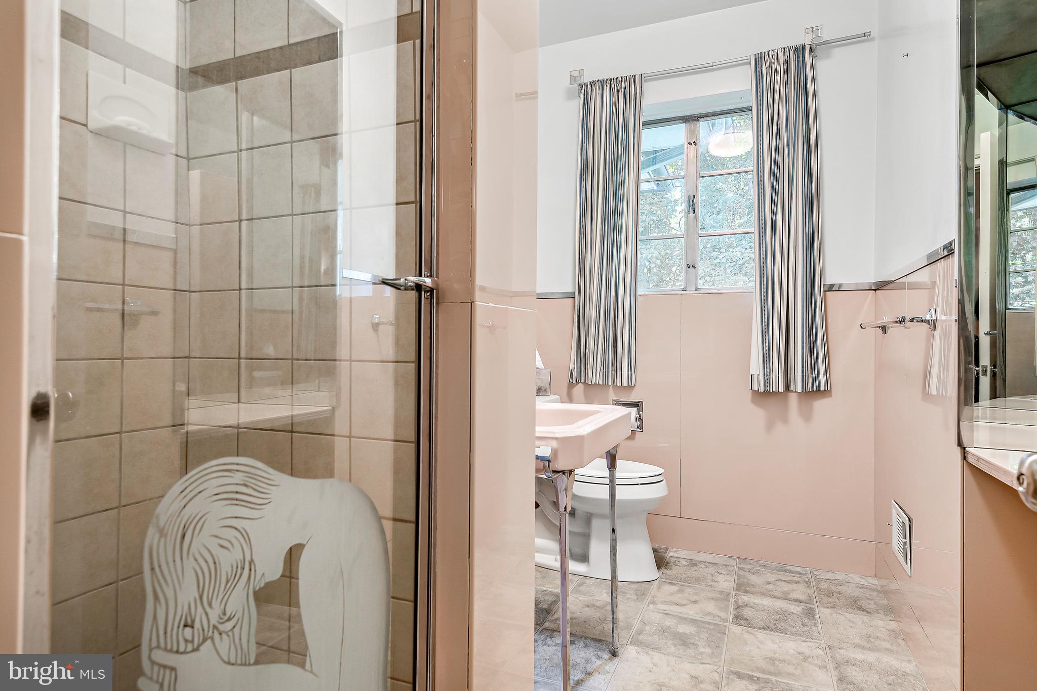 466 Rathton Road York, PA 17403 - Photo 18 of 32 Gallery Image 18