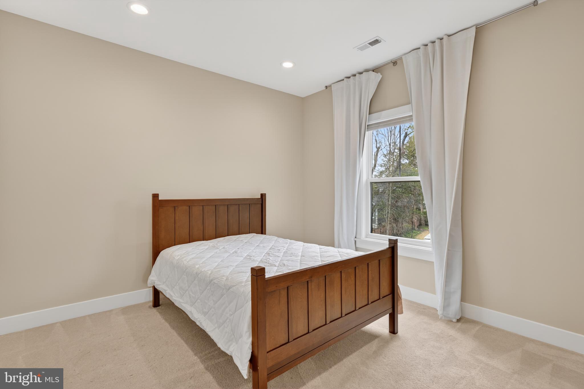 1501 Shenandoah Road Alexandria, VA 22308 - Photo 36 of 52