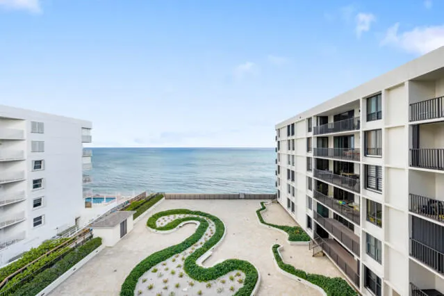 $599,000 | 3610 South Ocean Boulevard, Unit 510, South Palm Beach, FL 33480