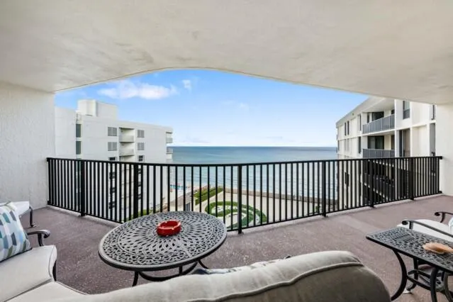 $599,000 | 3610 South Ocean Boulevard, Unit 510, South Palm Beach, FL 33480
