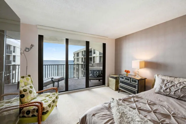 $599,000 | 3610 South Ocean Boulevard, Unit 510, South Palm Beach, FL 33480