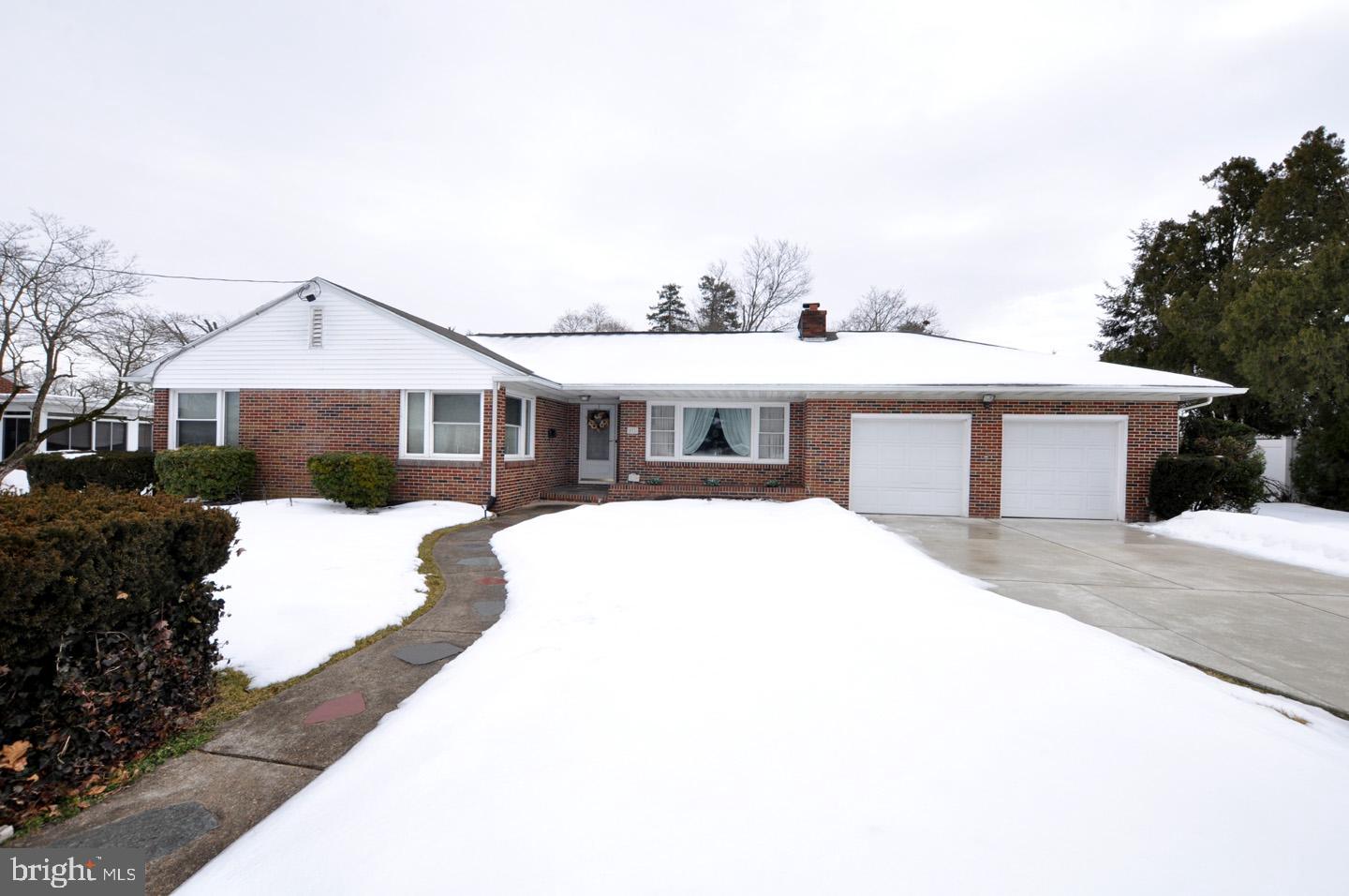 532 Dickinson Road Burlington, NJ 08016 - Photo 3 of 29 Gallery Image 3