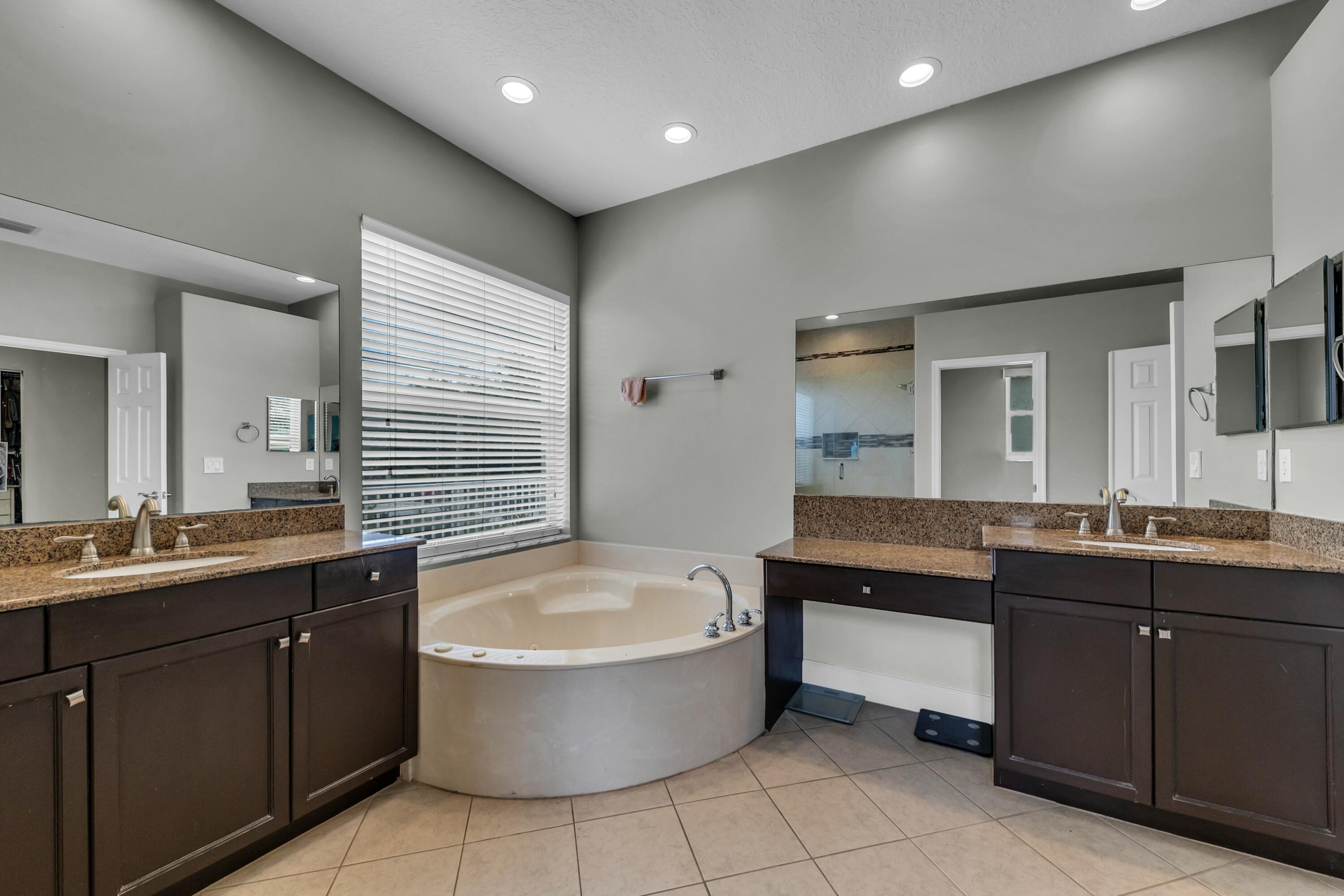 9895 Shepard Place Wellington, FL 33414 - Photo 39 of 60 MASTER BATHROOM